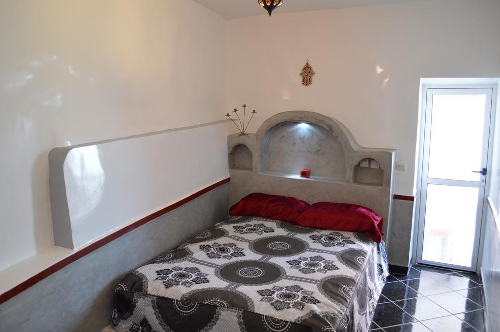Auberge Le Jardin De La Source Ait Ben Ali Екстер'єр фото