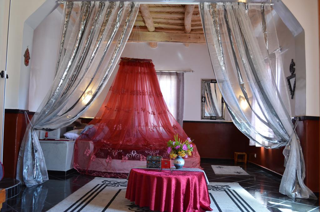 Auberge Le Jardin De La Source Ait Ben Ali Екстер'єр фото