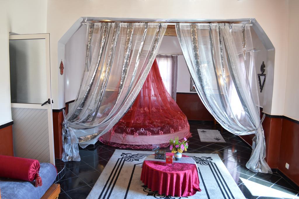 Auberge Le Jardin De La Source Ait Ben Ali Екстер'єр фото