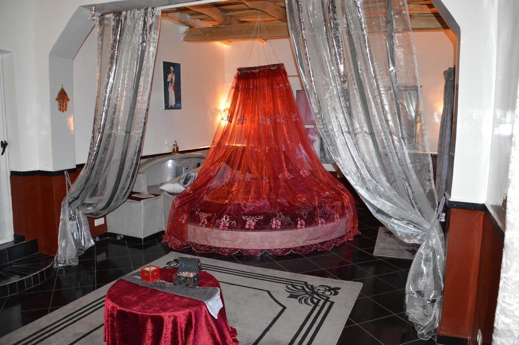 Auberge Le Jardin De La Source Ait Ben Ali Екстер'єр фото